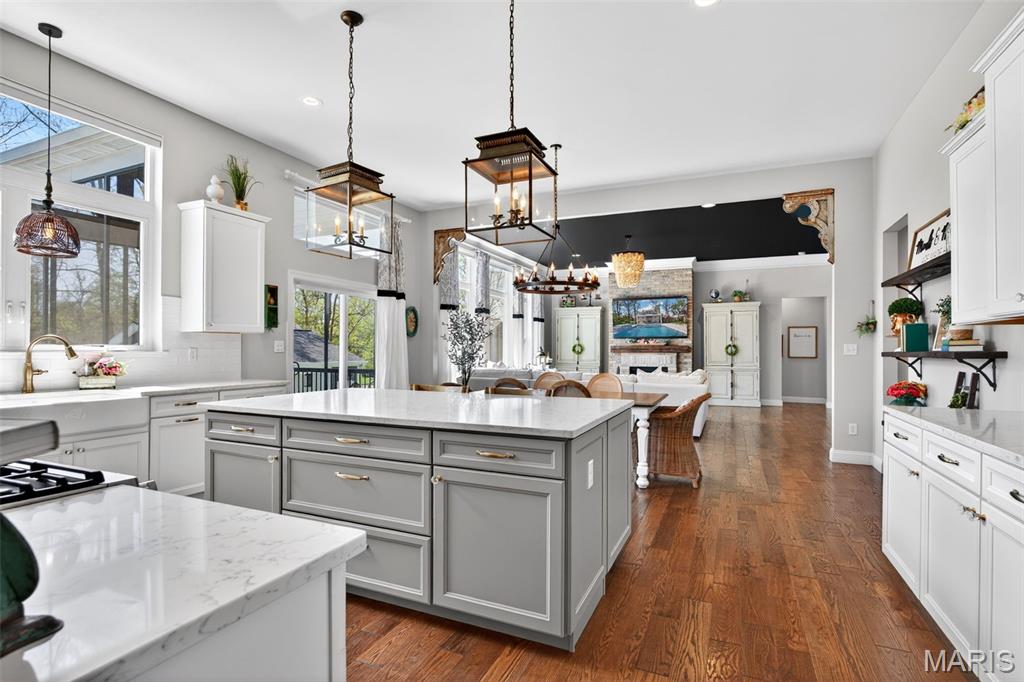 6106 Knights Table Court, St Charles, MO, 63304-7548