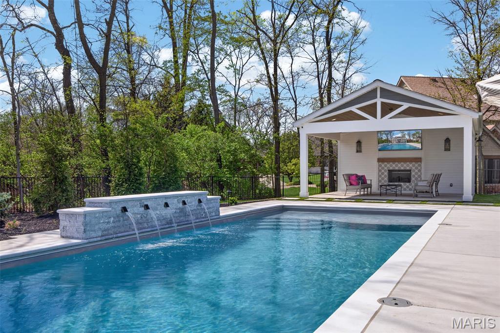 6106 Knights Table Court, St Charles, MO, 63304-7548