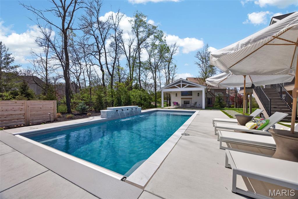 6106 Knights Table Court, St Charles, MO, 63304-7548