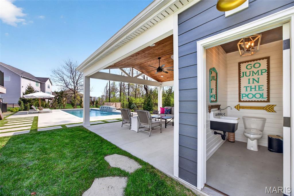 6106 Knights Table Court, St Charles, MO, 63304-7548