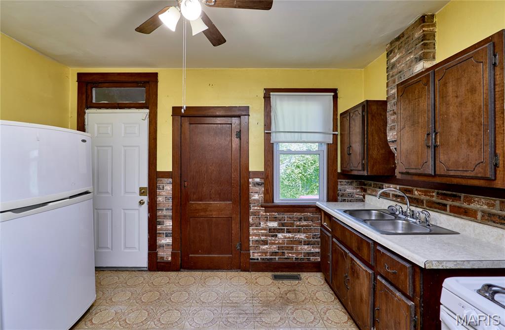 3125 Thelma Avenue, St Louis, MO, 63121