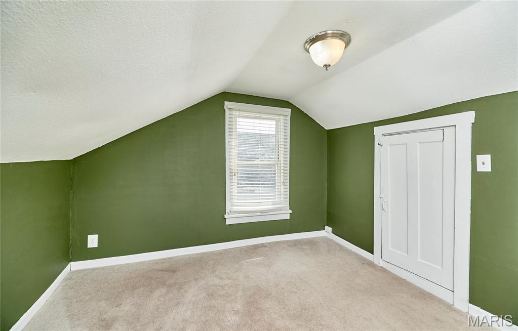 125 Lithia Avenue, Webster Groves, MO, 63119