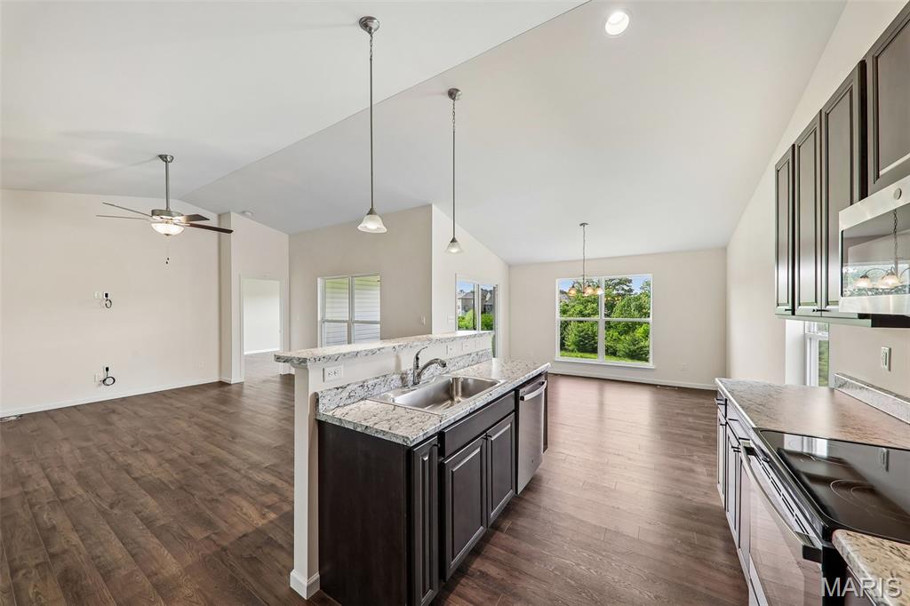 465 Timber Valley Trail, Fenton, MO, 63026