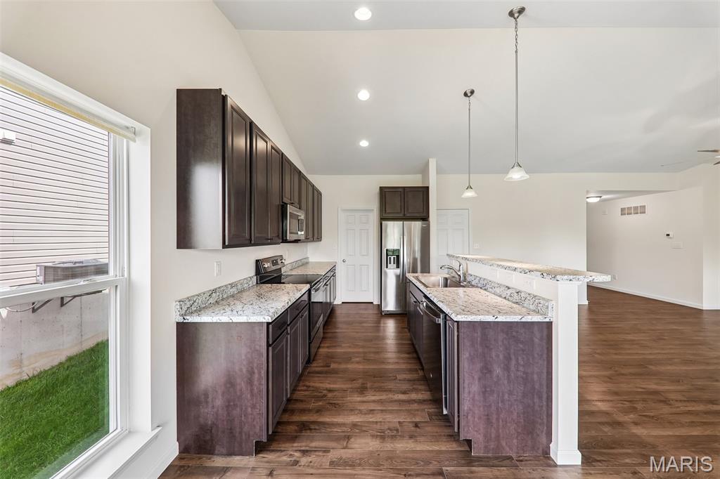 465 Timber Valley Trail, Fenton, MO, 63026