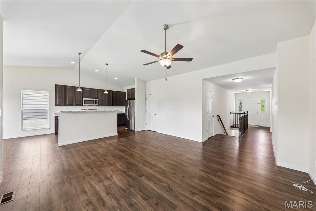 465 Timber Valley Trail, Fenton, MO, 63026