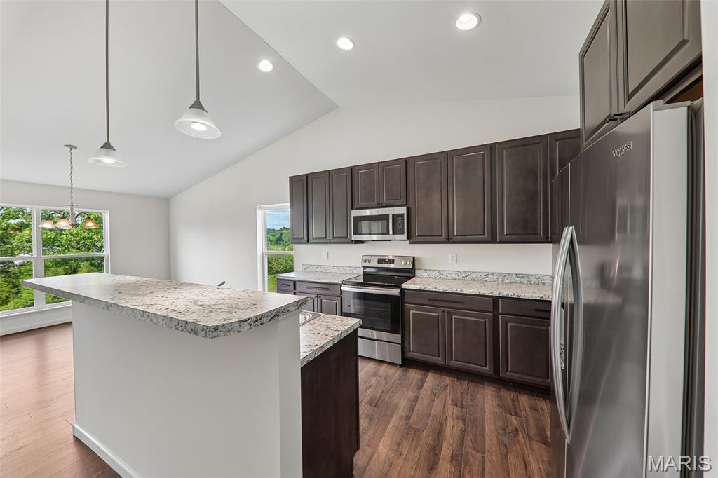 465 Timber Valley Trail, Fenton, MO, 63026