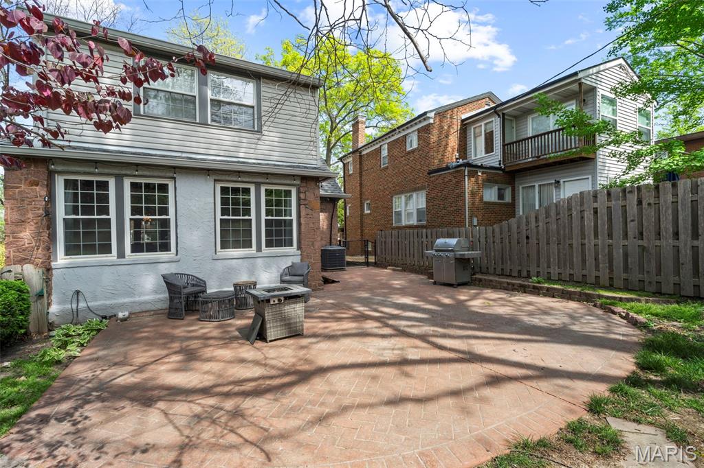 7232 Northmoor Drive, University City, MO, 63105