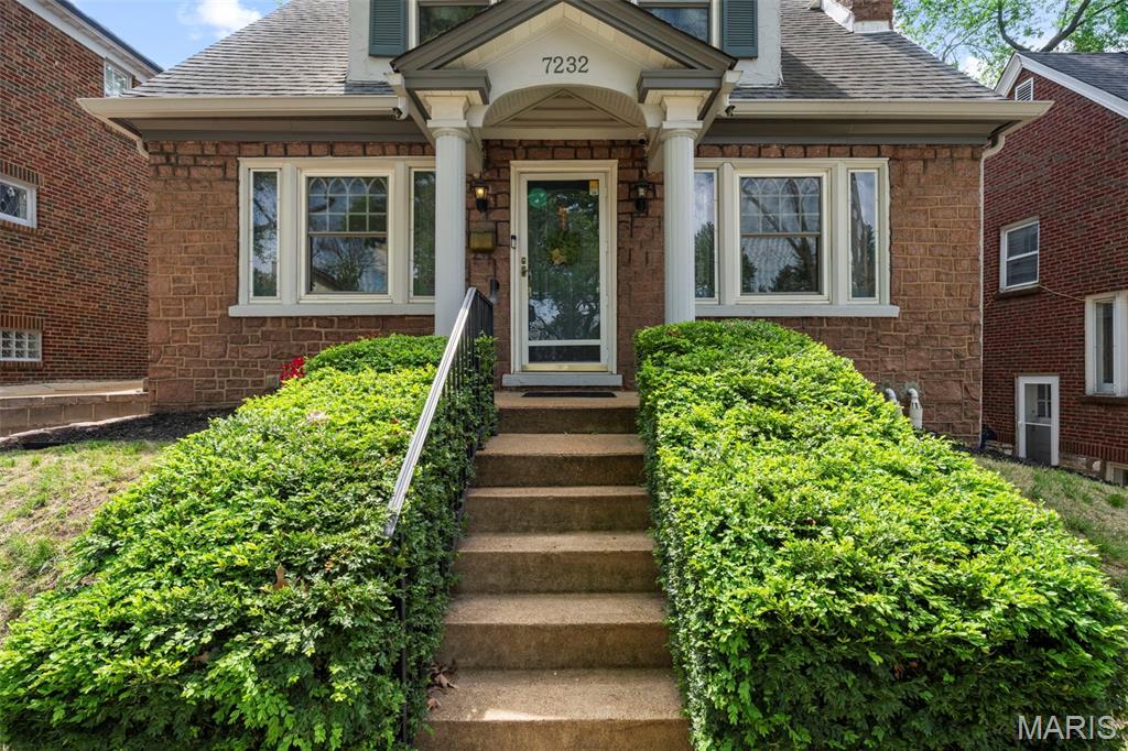 7232 Northmoor Drive, University City, MO, 63105