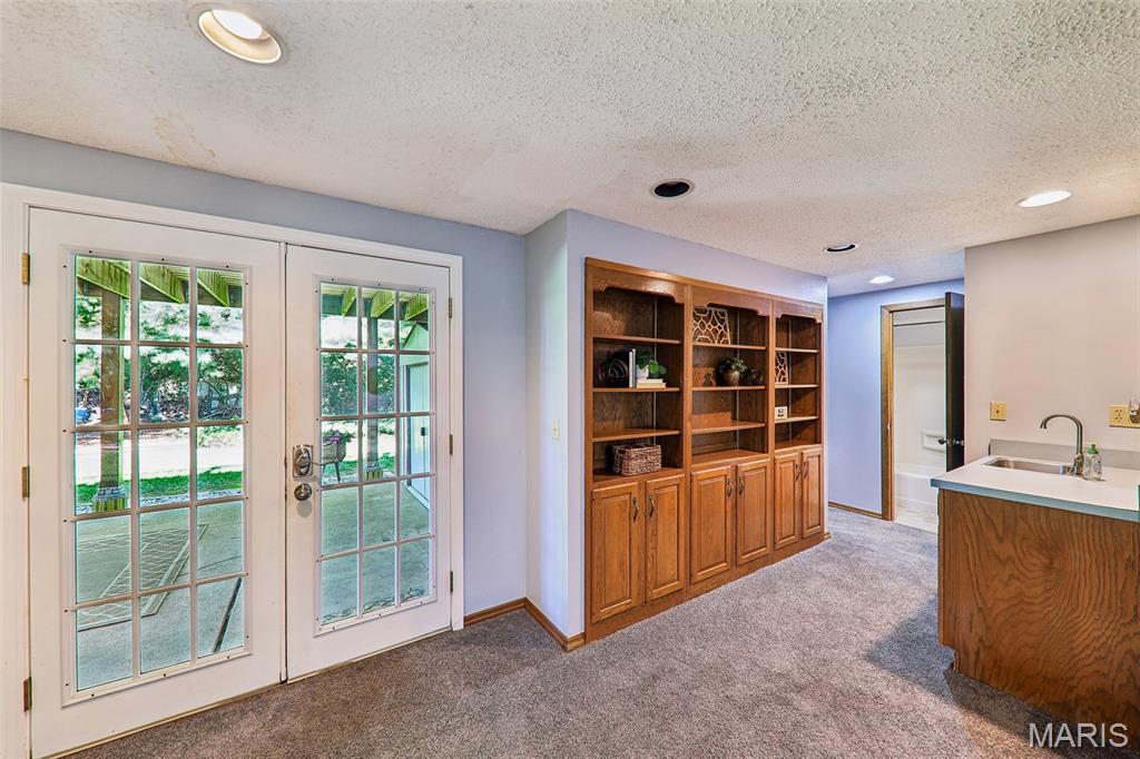 995 Century Oaks Drive, Manchester, MO, 63021