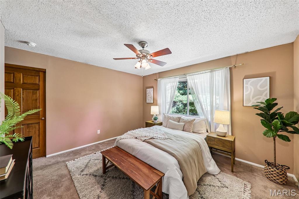 995 Century Oaks Drive, Manchester, MO, 63021