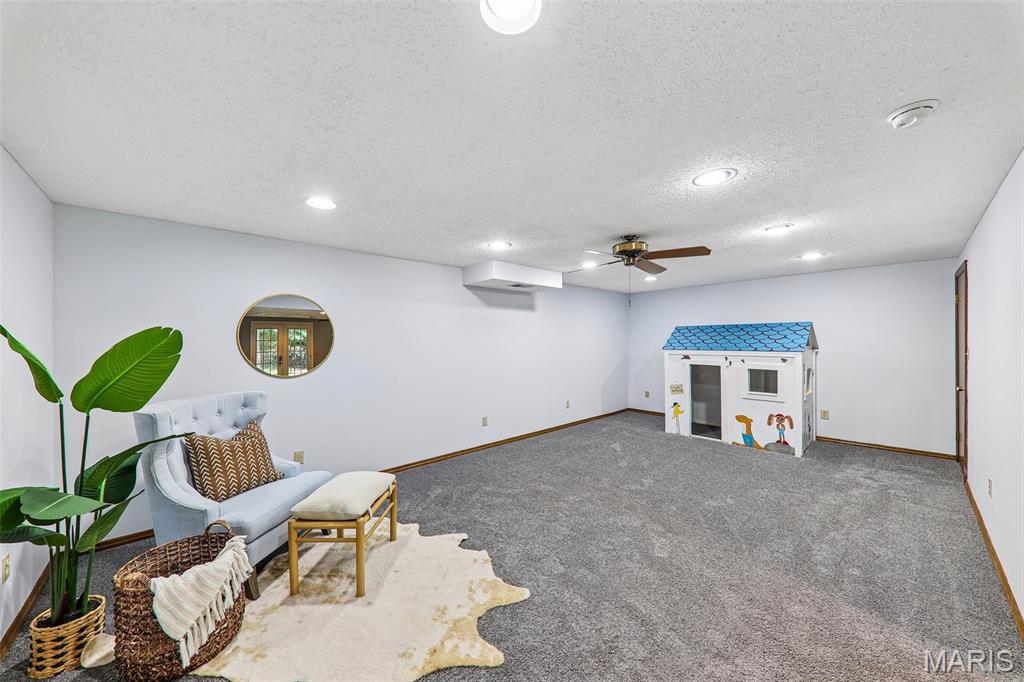 995 Century Oaks Drive, Manchester, MO, 63021