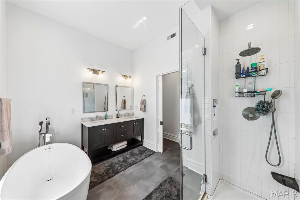 3850 Arsenal Street, St Louis, MO, 63116