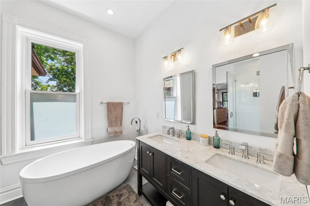 3850 Arsenal Street, St Louis, MO, 63116