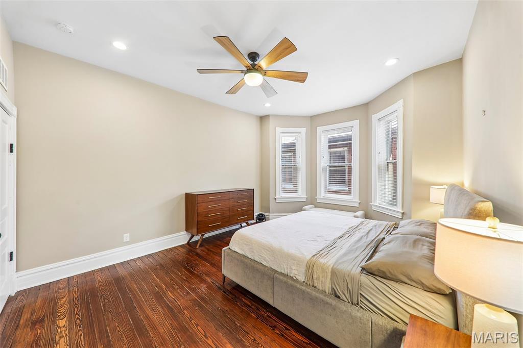 3850 Arsenal Street, St Louis, MO, 63116