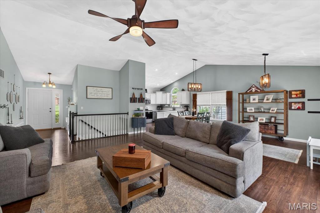 152 Gall Road, Columbia, IL, 62236-4504