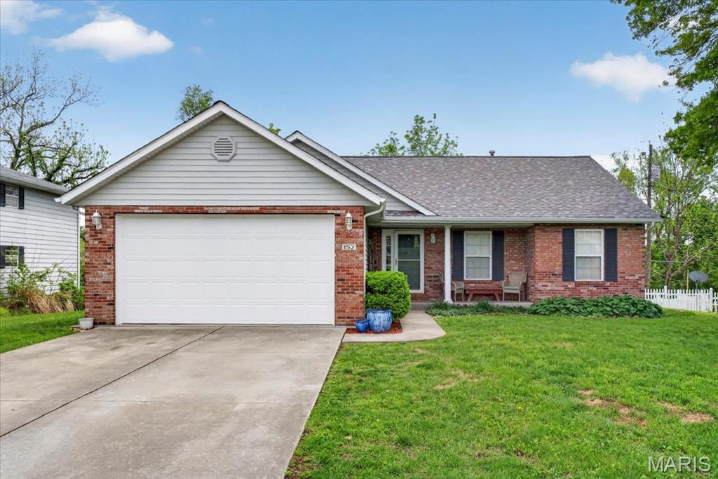 152 Gall Road, Columbia, IL, 62236-4504