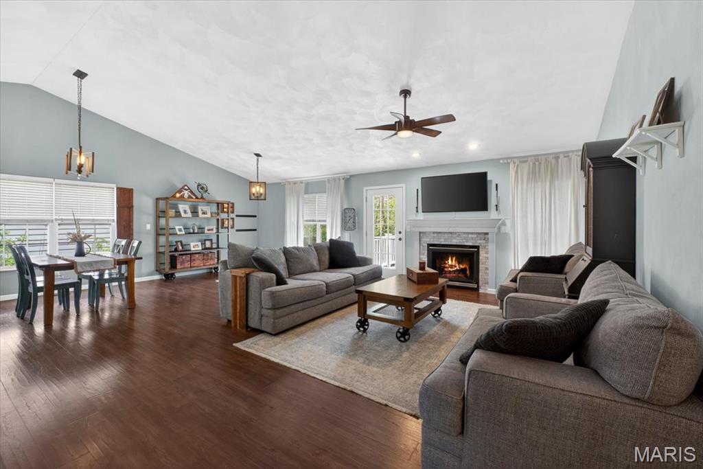 152 Gall Road, Columbia, IL, 62236-4504