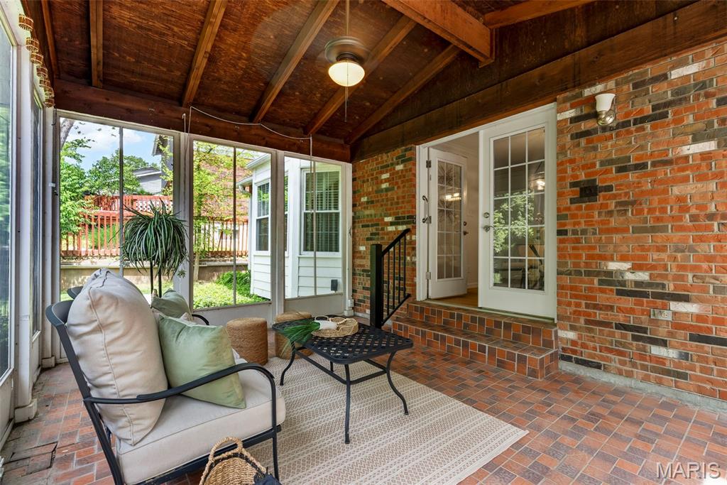9901 Baywood Terrace, Sappington, MO, 63126