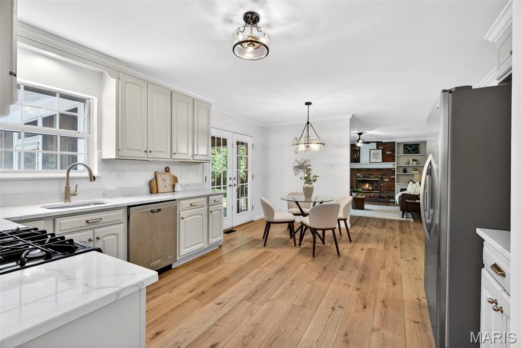 9901 Baywood Terrace, Sappington, MO, 63126