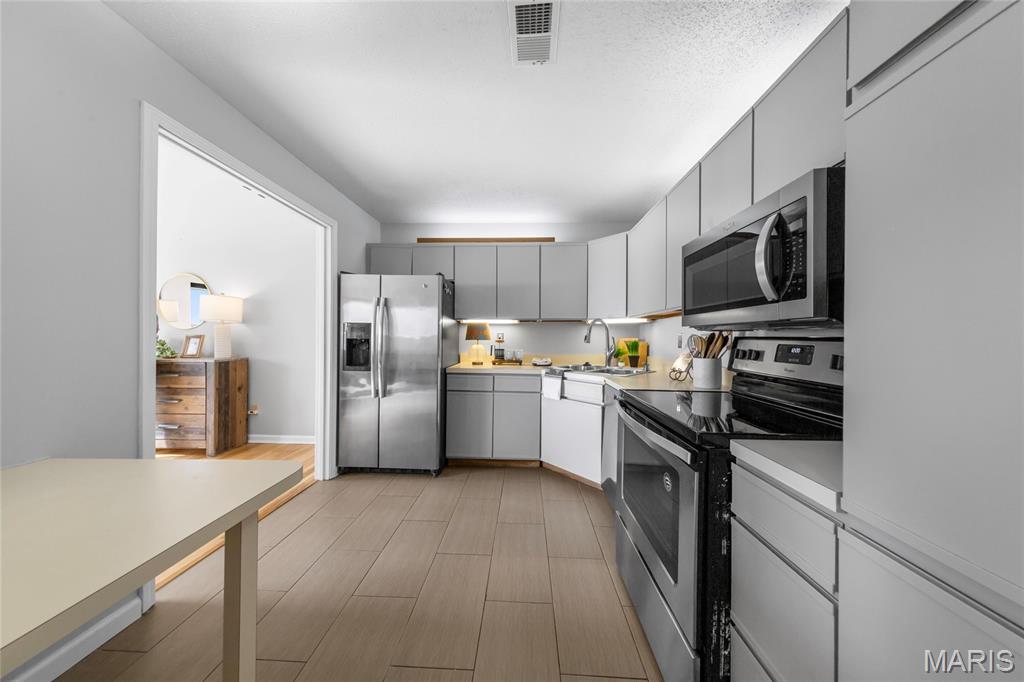 5575 Waterman Boulevard #B, St Louis, MO, 63112