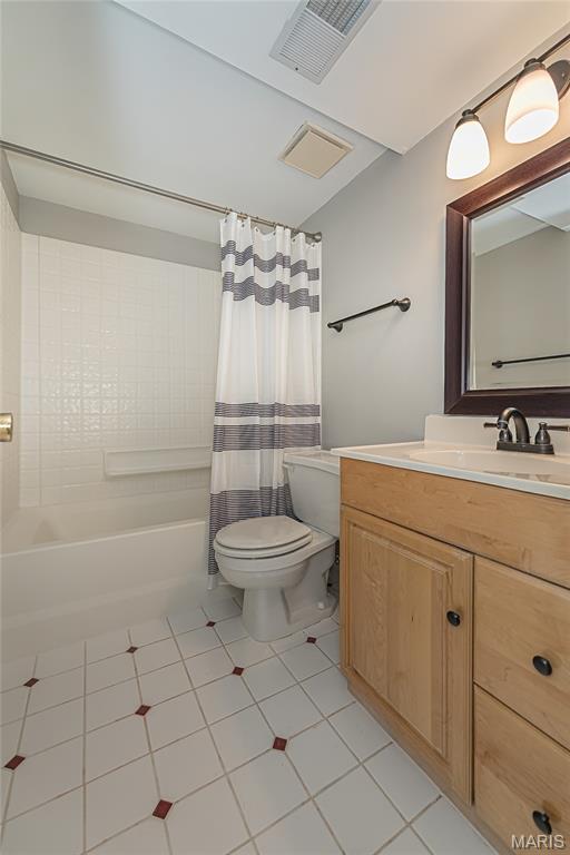 18133 Edgewood Circle, Wildwood, MO, 63038