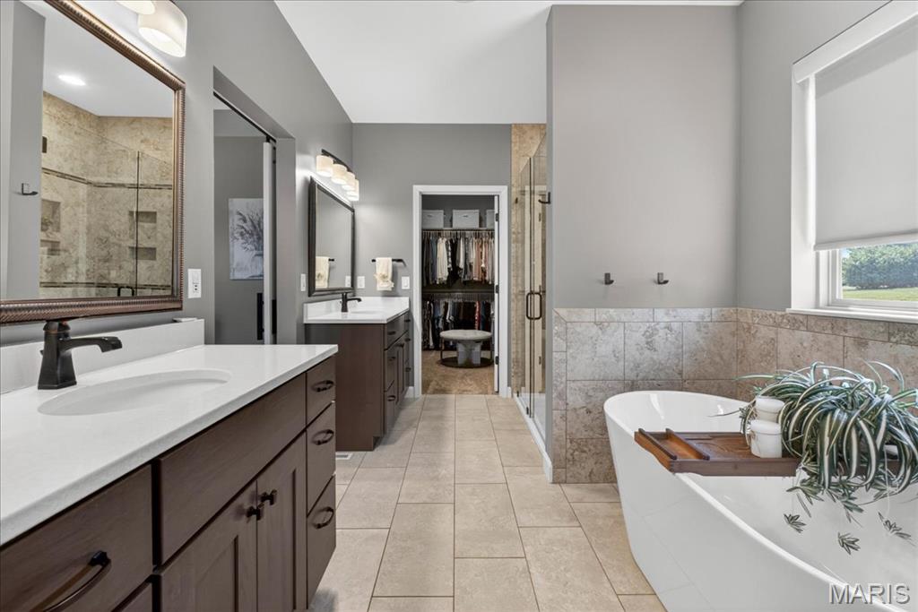 5123 Kennet Drive, Columbia, IL, 62236-3471