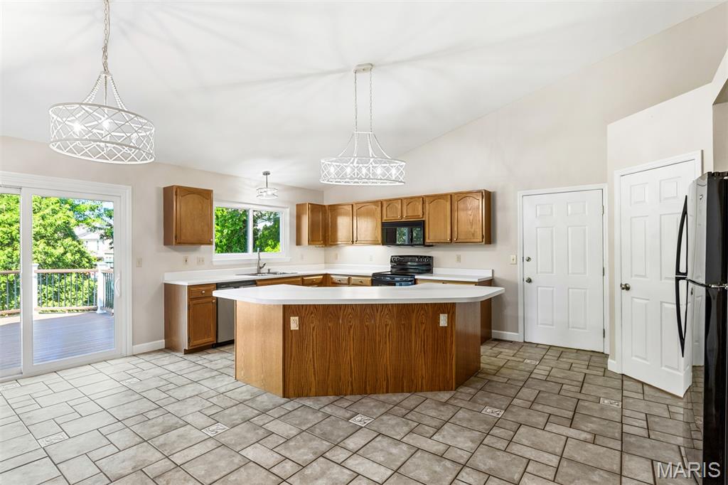 690 Summer Top Circle, Fenton, MO, 63026