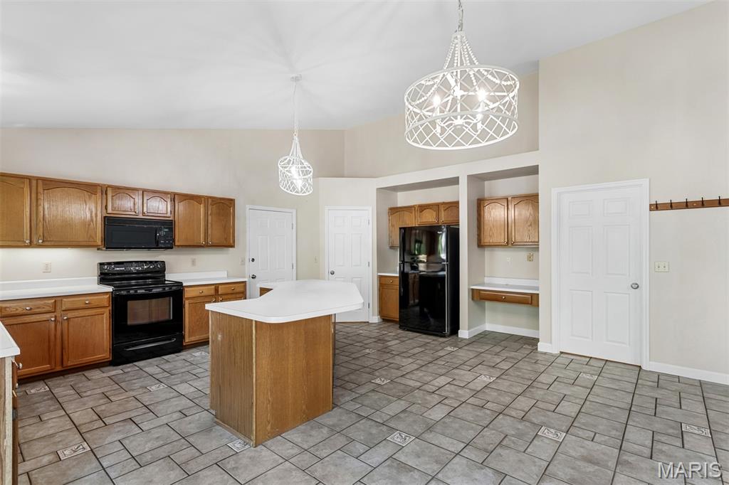 690 Summer Top Circle, Fenton, MO, 63026