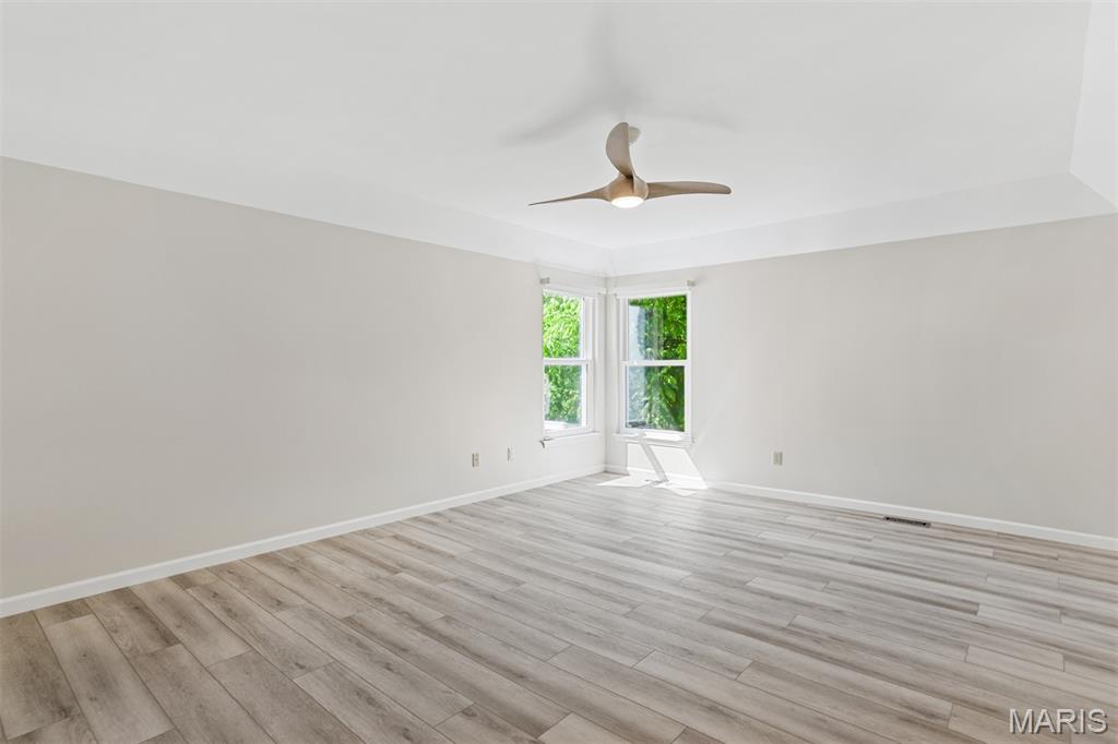 690 Summer Top Circle, Fenton, MO, 63026
