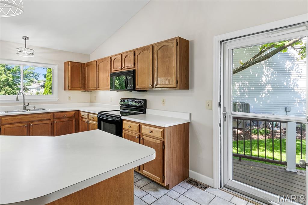 690 Summer Top Circle, Fenton, MO, 63026