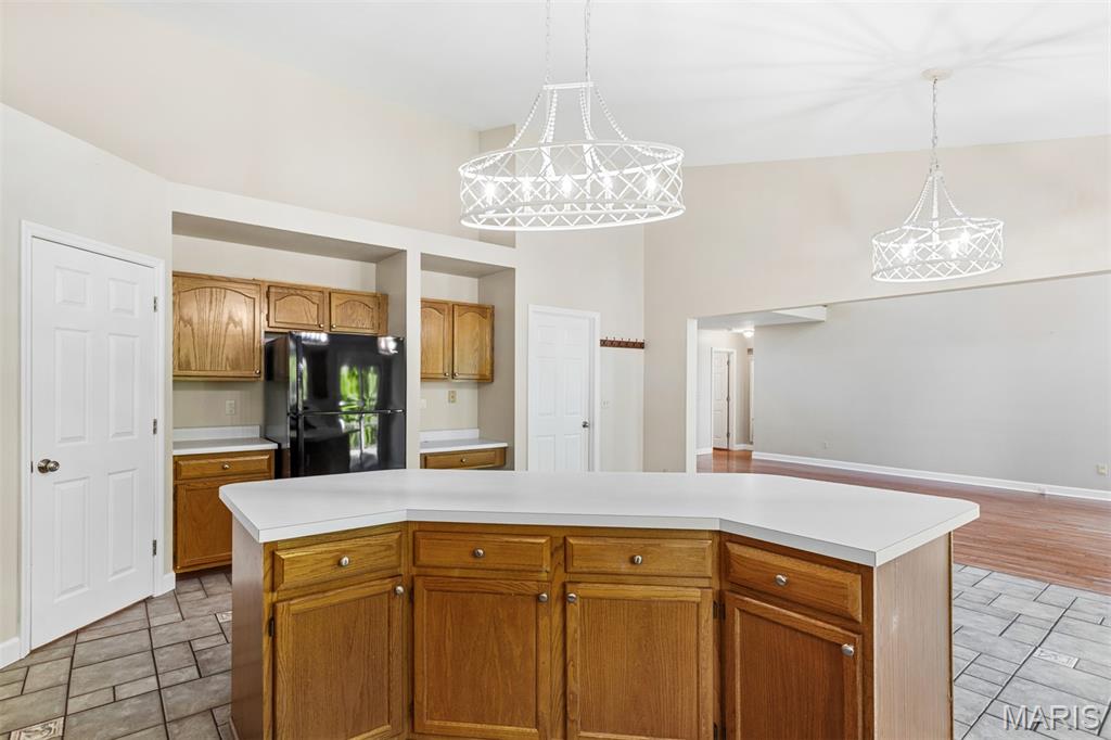 690 Summer Top Circle, Fenton, MO, 63026