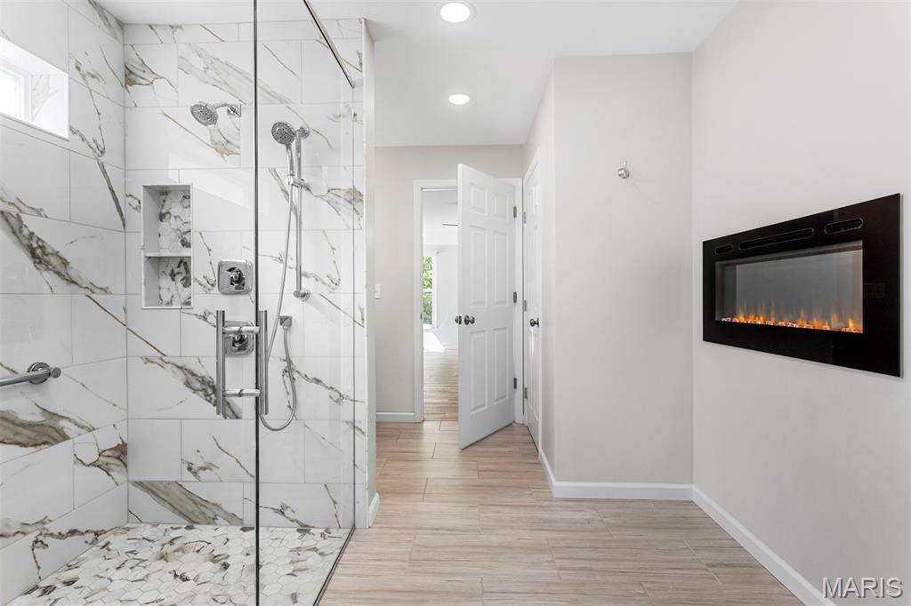 690 Summer Top Circle, Fenton, MO, 63026