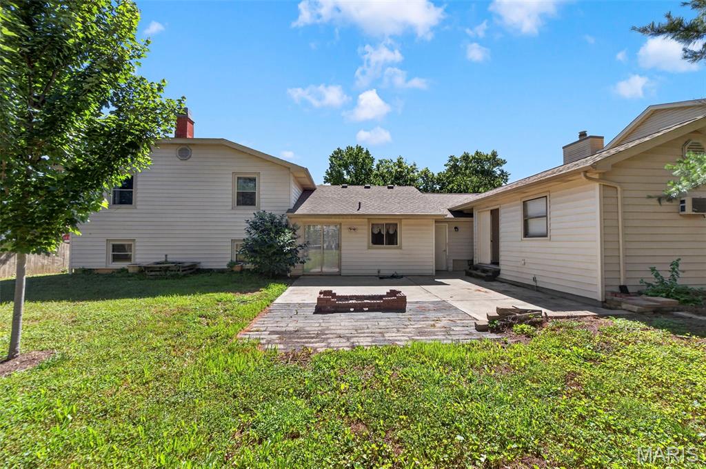 4 Red Oaks Drive, St Peters, MO, 63376-3702