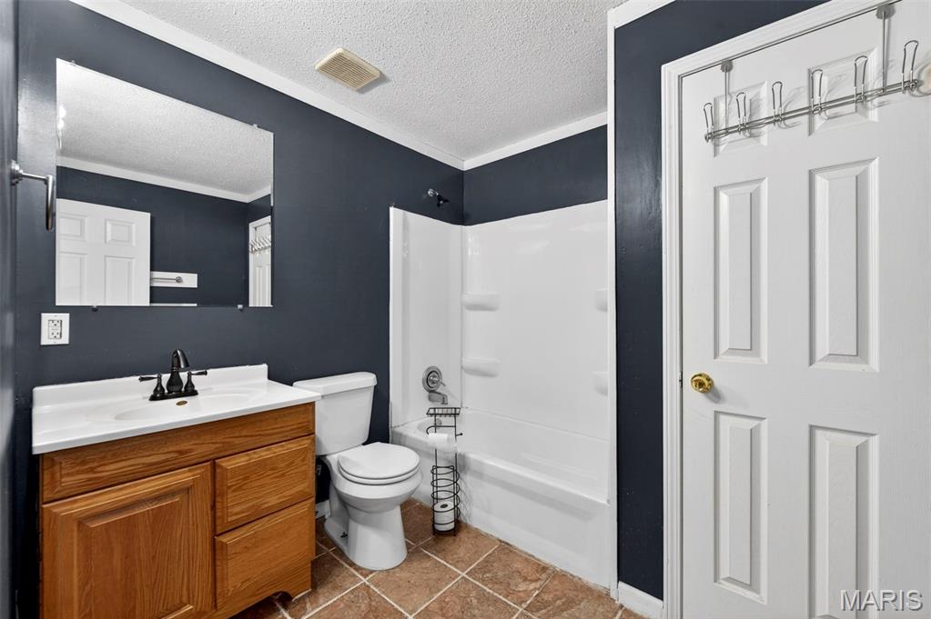 4 Red Oaks Drive, St Peters, MO, 63376-3702