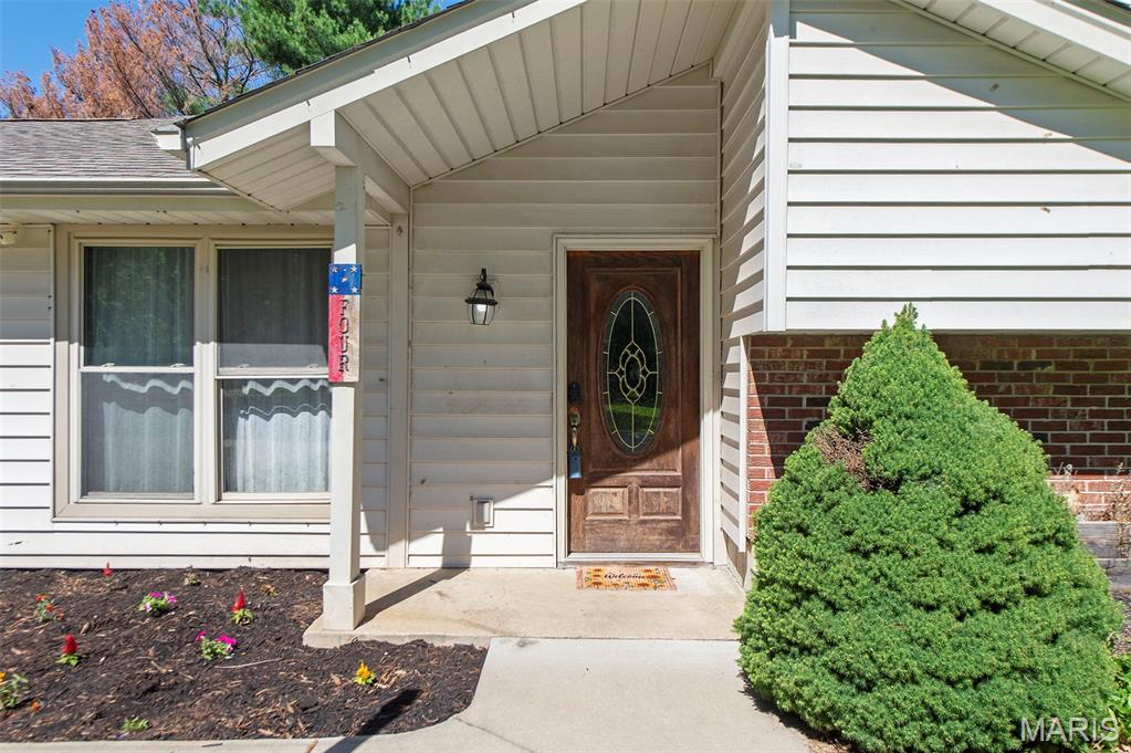 4 Red Oaks Drive, St Peters, MO, 63376-3702