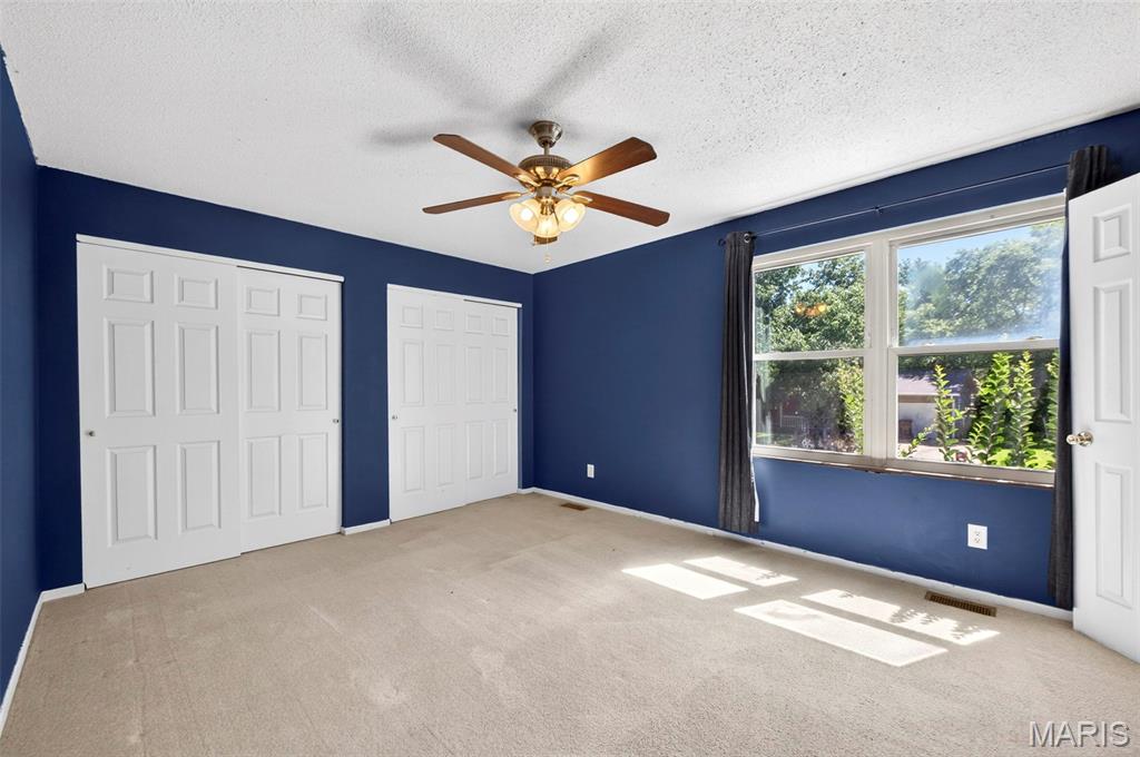 4 Red Oaks Drive, St Peters, MO, 63376-3702