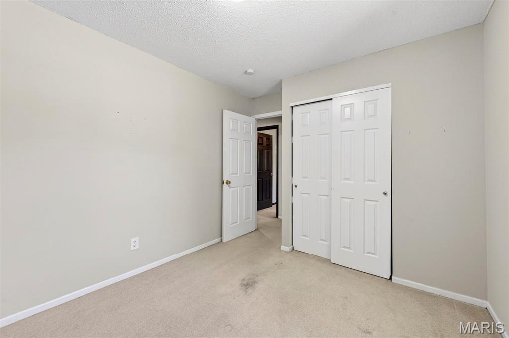 4 Red Oaks Drive, St Peters, MO, 63376-3702