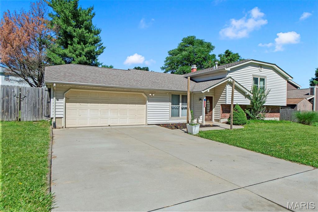 4 Red Oaks Drive, St Peters, MO, 63376-3702