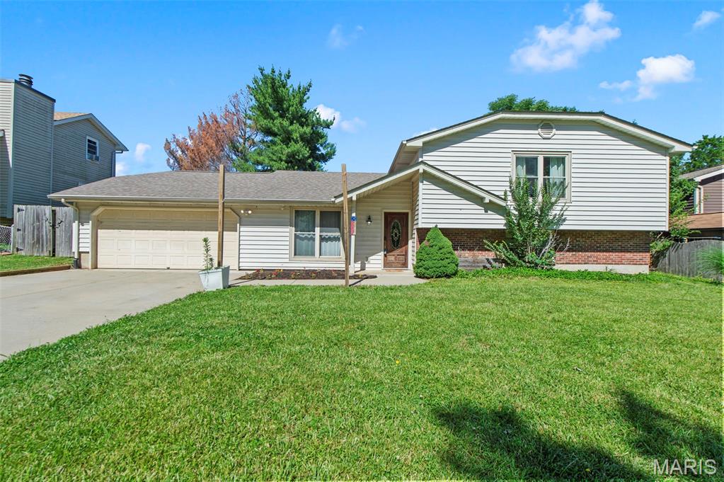4 Red Oaks Drive, St Peters, MO, 63376-3702
