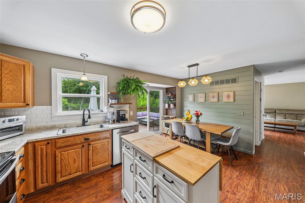 5740 Portsmouth Lane, House Springs, MO, 63051