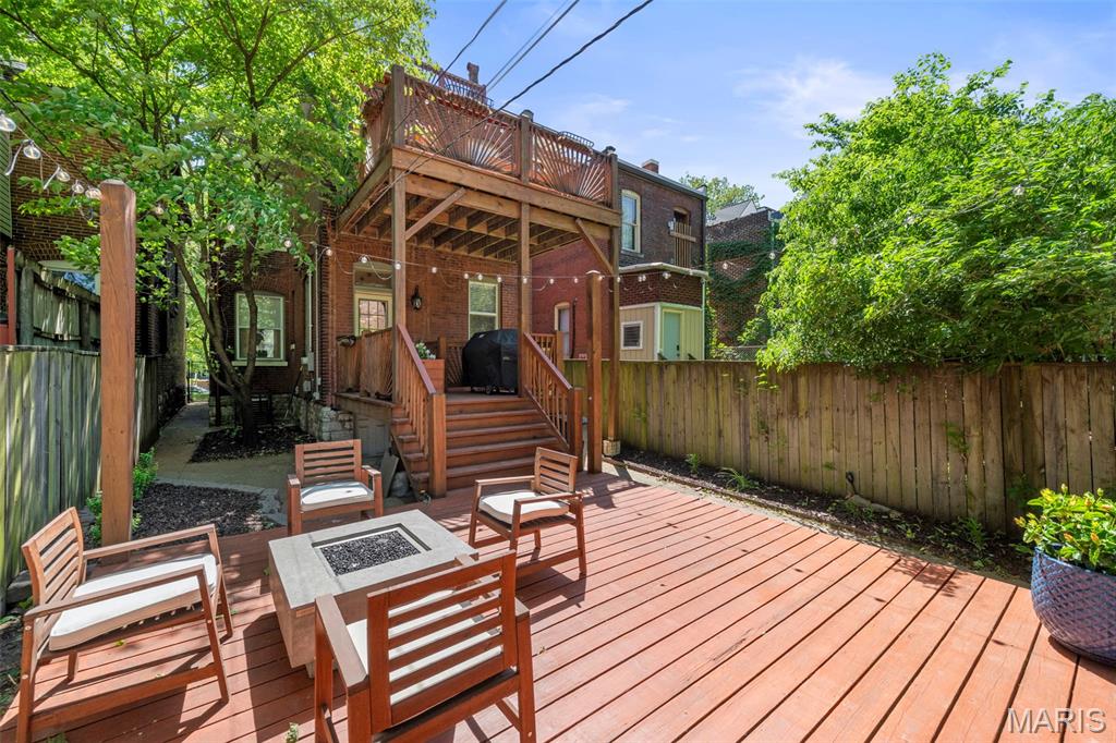 4161 W Pine Boulevard, St Louis, MO, 63108-2801