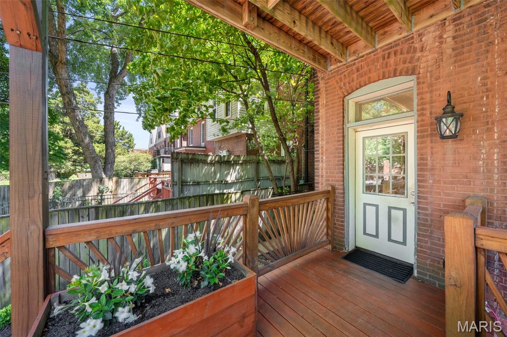 4161 W Pine Boulevard, St Louis, MO, 63108-2801