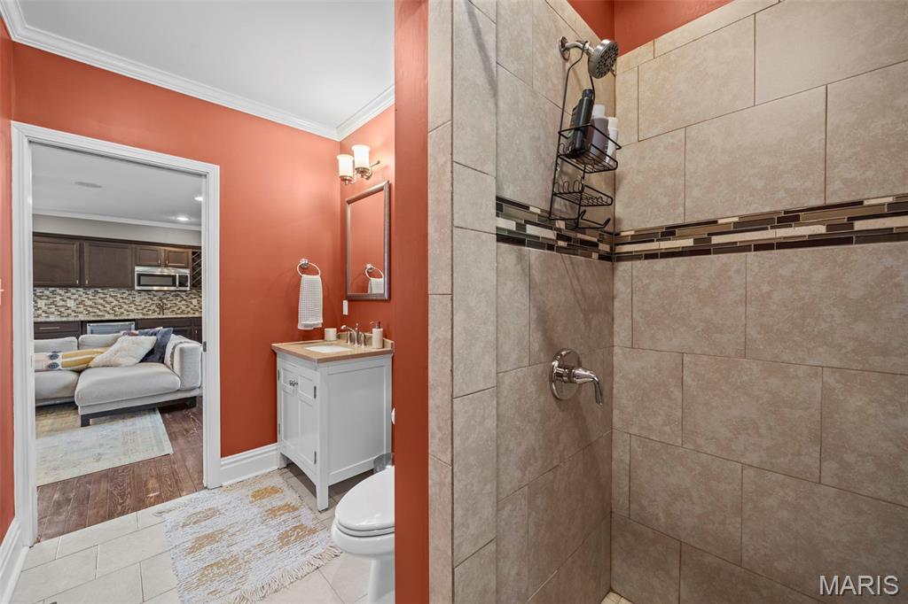 4161 W Pine Boulevard, St Louis, MO, 63108-2801