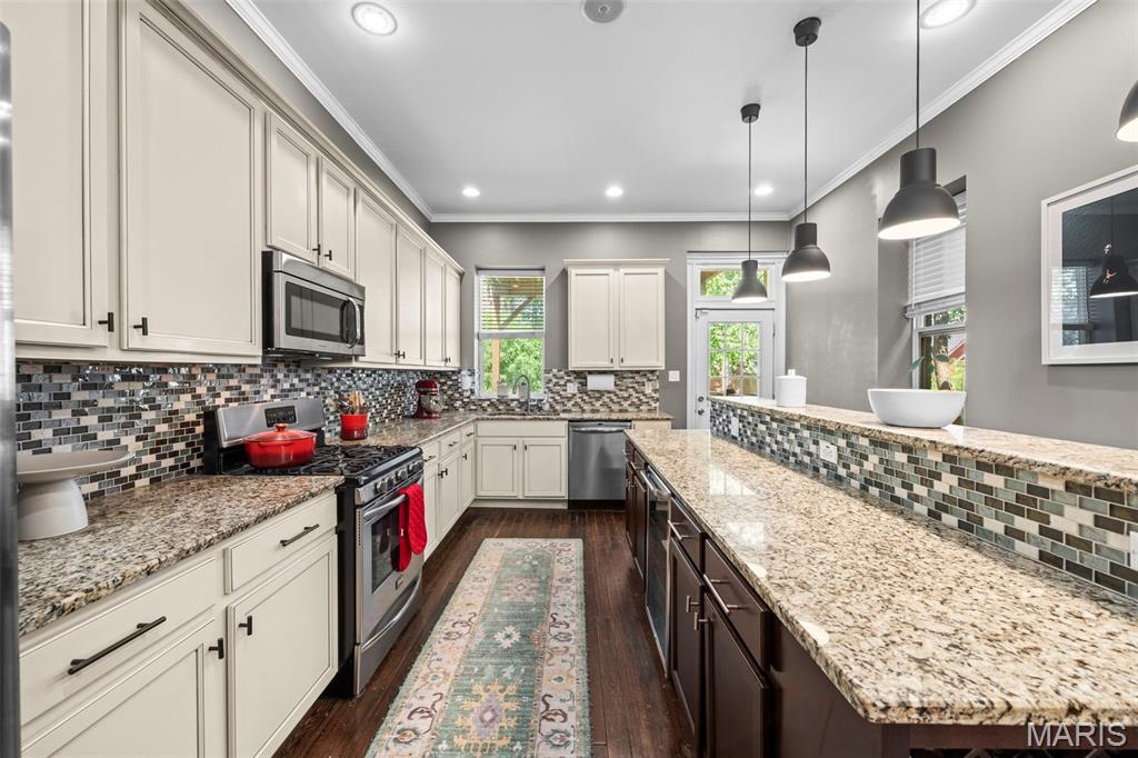 4161 W Pine Boulevard, St Louis, MO, 63108-2801