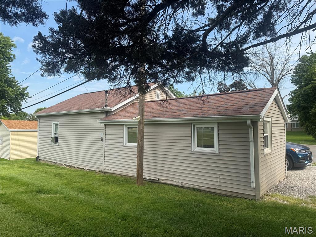 106 Columbia Avenue, Waterloo, IL, 62298-6229
