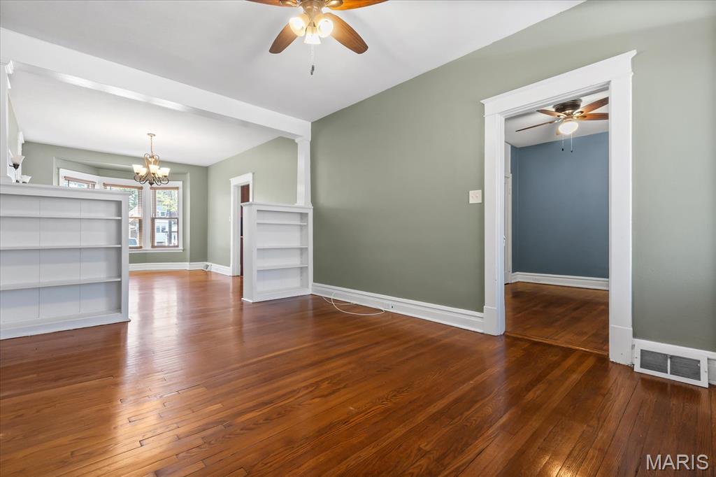 5618 Nottingham Avenue, St Louis, MO, 63109-2822