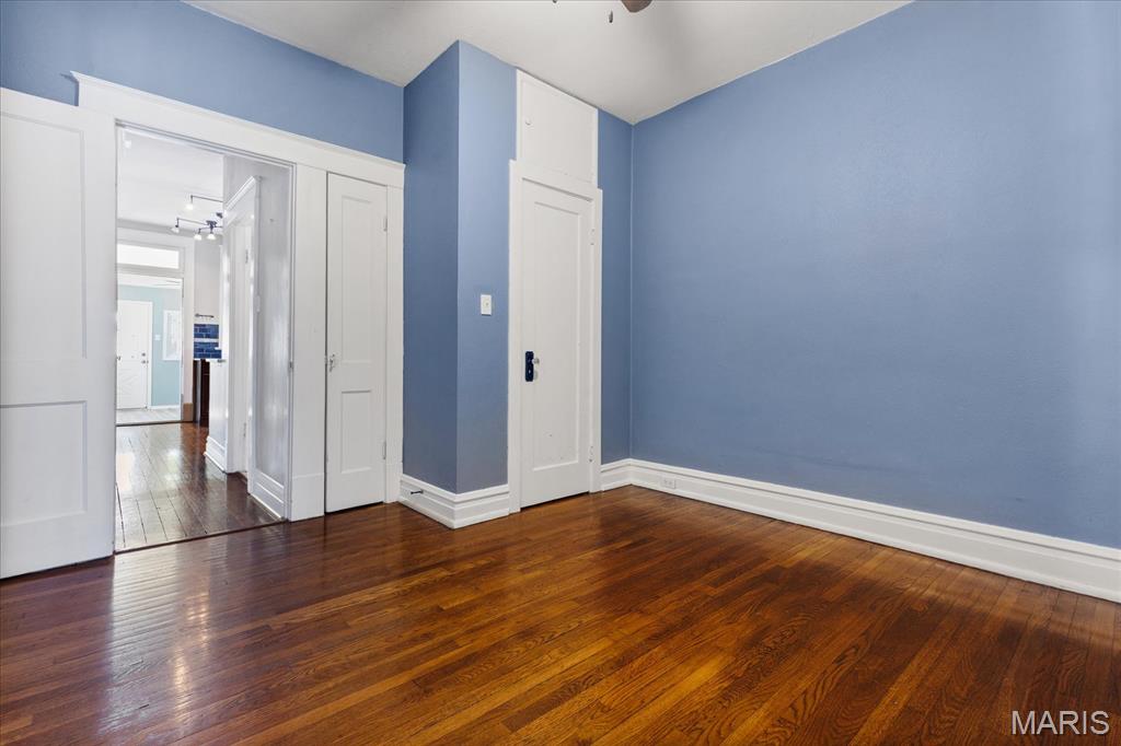 5618 Nottingham Avenue, St Louis, MO, 63109-2822