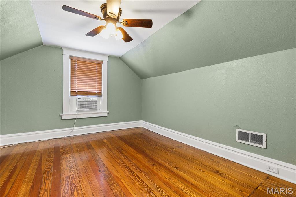 5618 Nottingham Avenue, St Louis, MO, 63109-2822