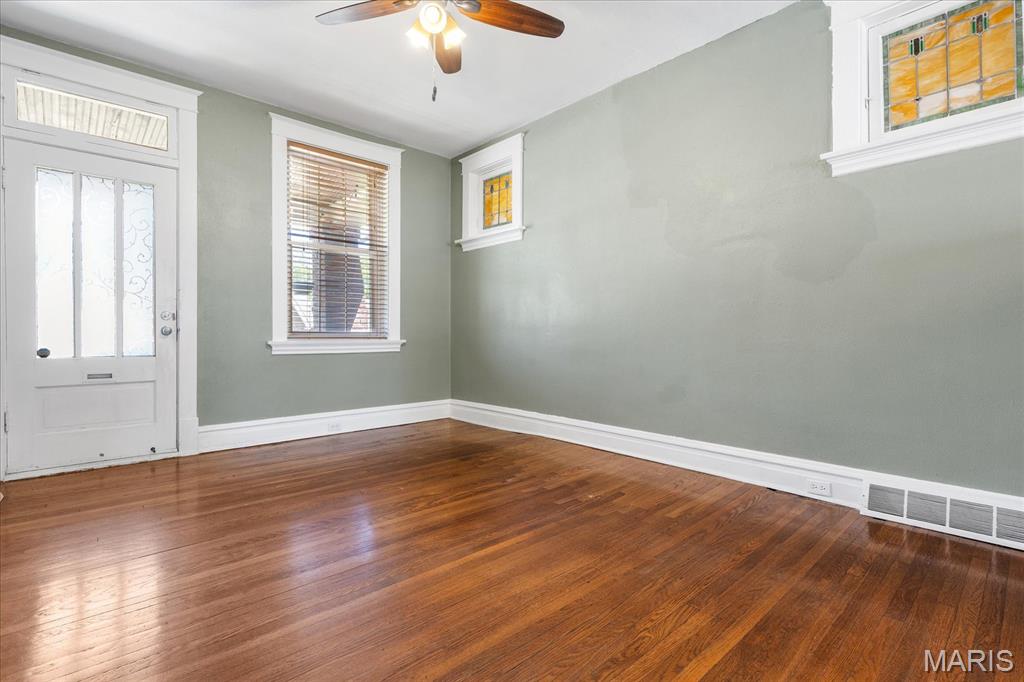 5618 Nottingham Avenue, St Louis, MO, 63109-2822