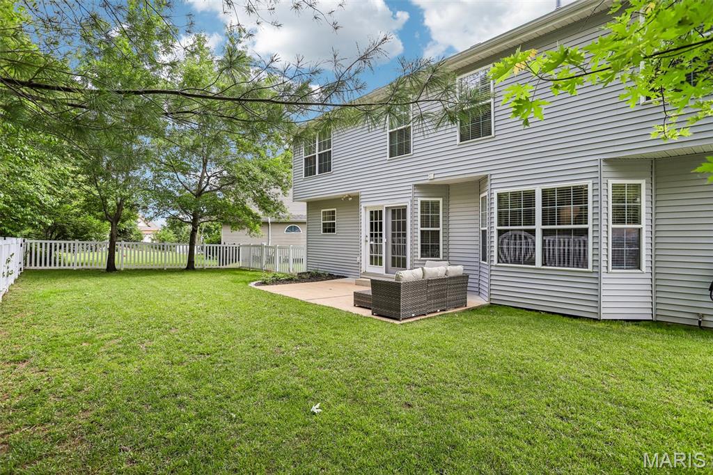 511 Winter Garden Drive, Fenton, MO, 63026